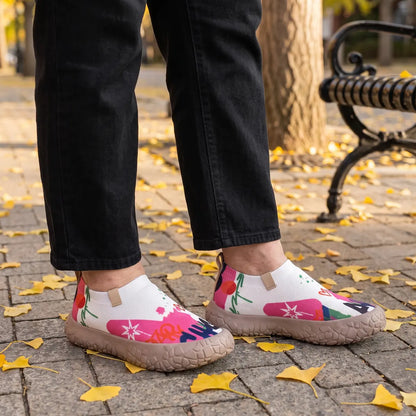 Cloud Step Pink Graffiti lifestyle
