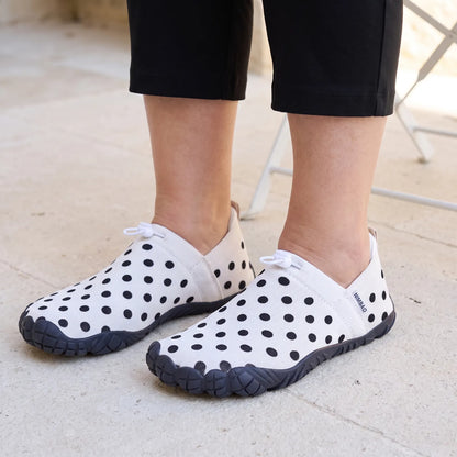 Sova White Polka lifestyle