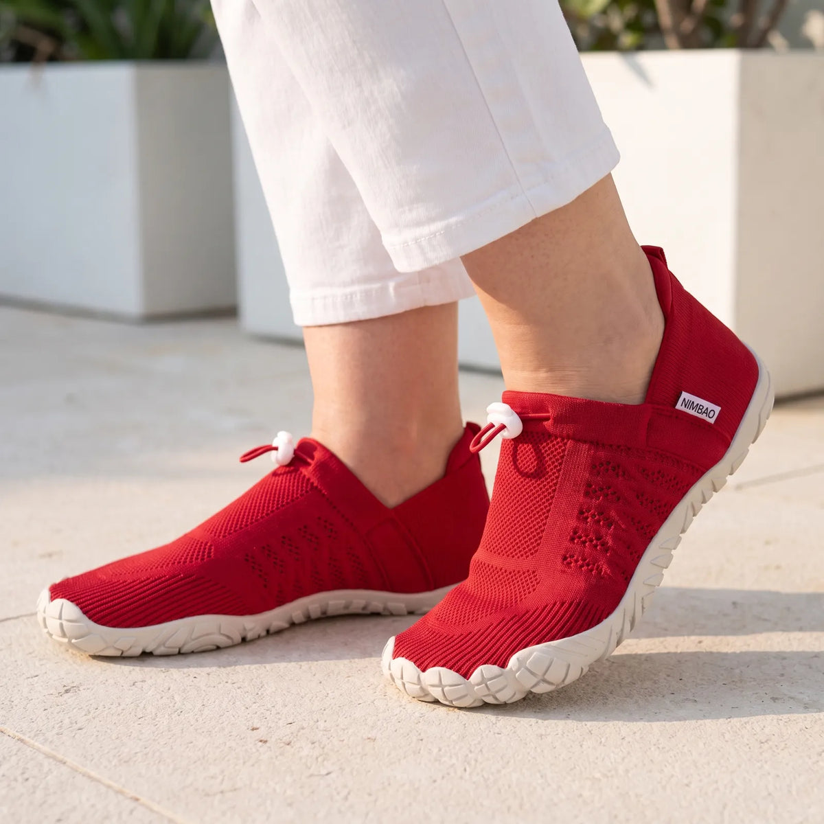 Vela Red lifestyle
